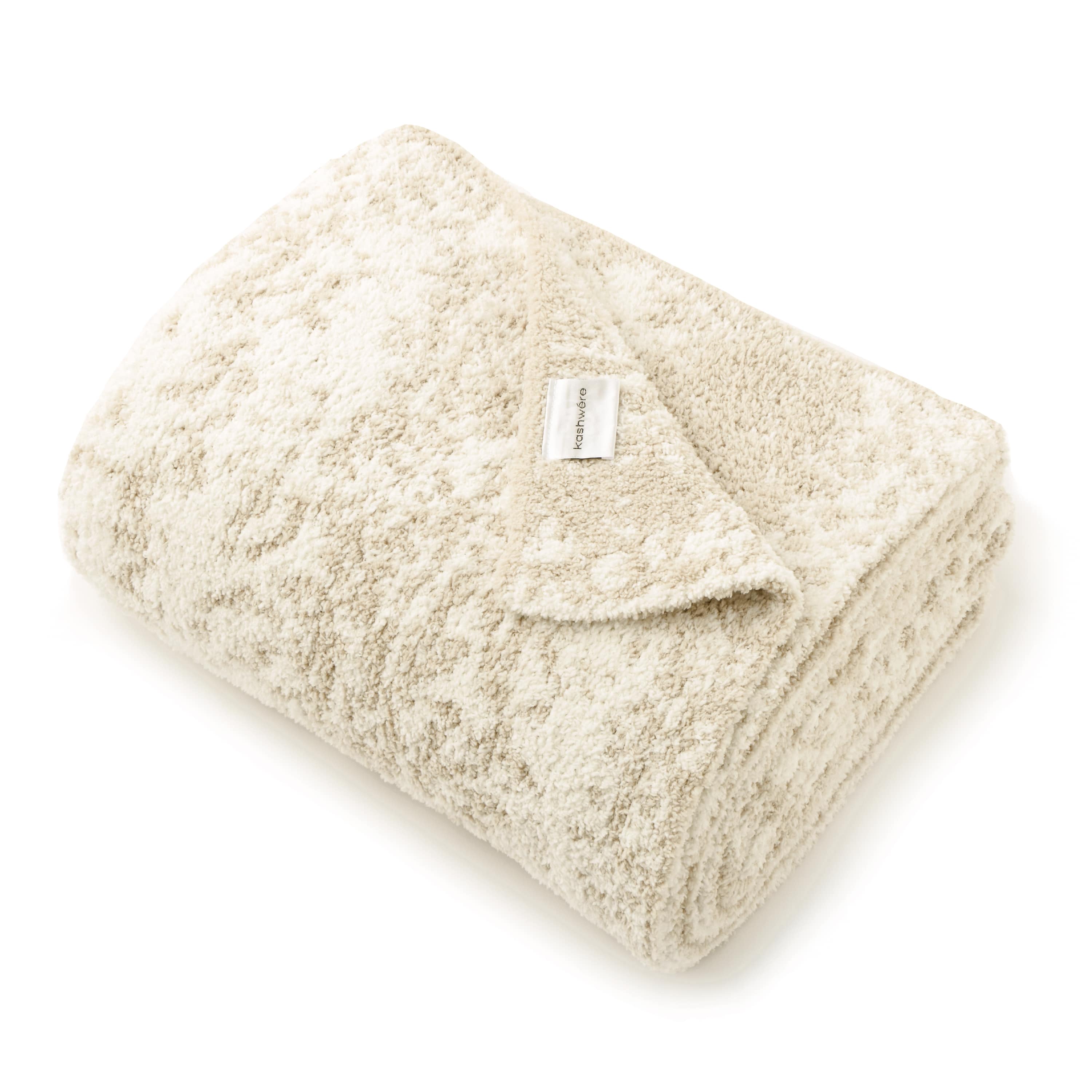 BLANKET / BRUSH