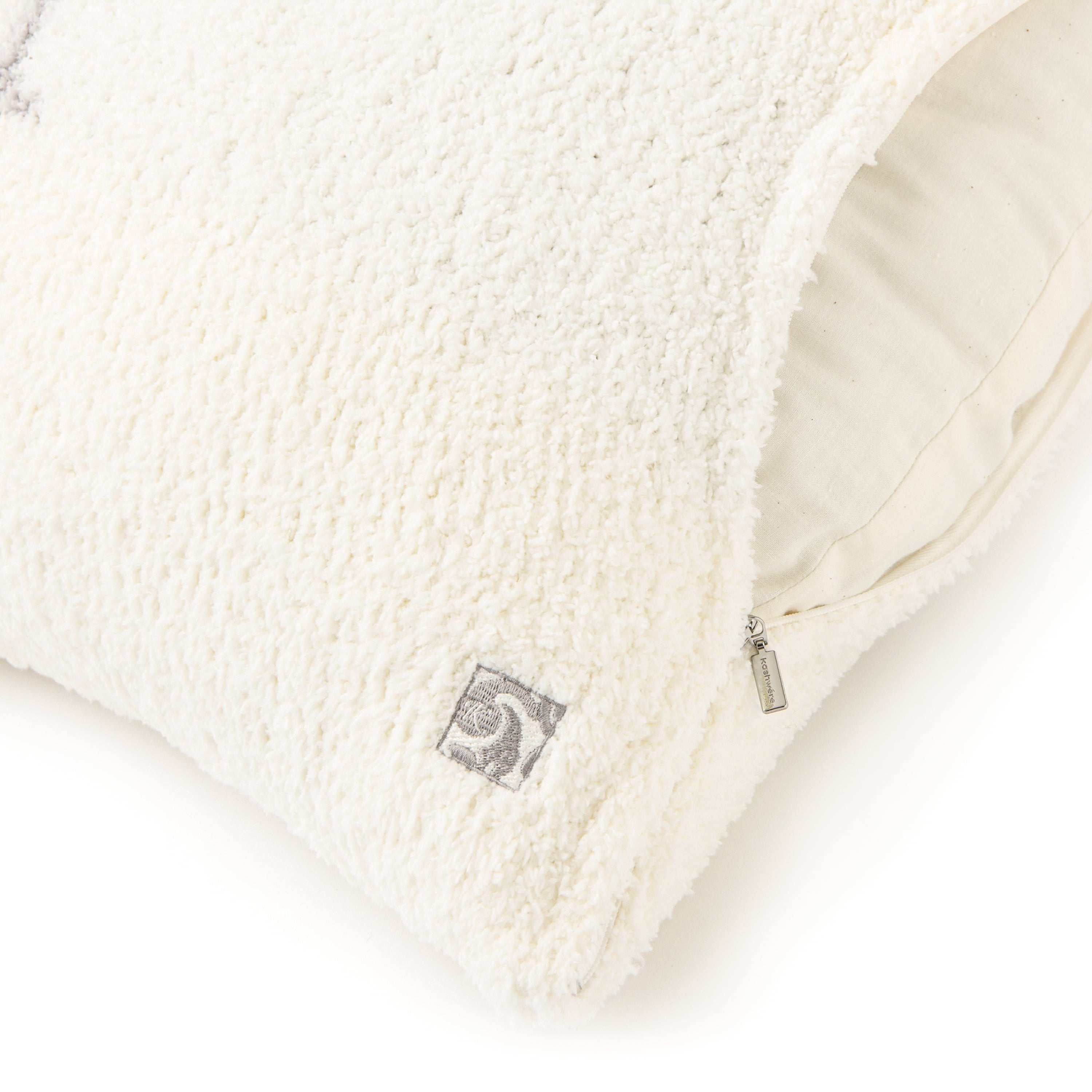 PILLOW CASE / INITIAL