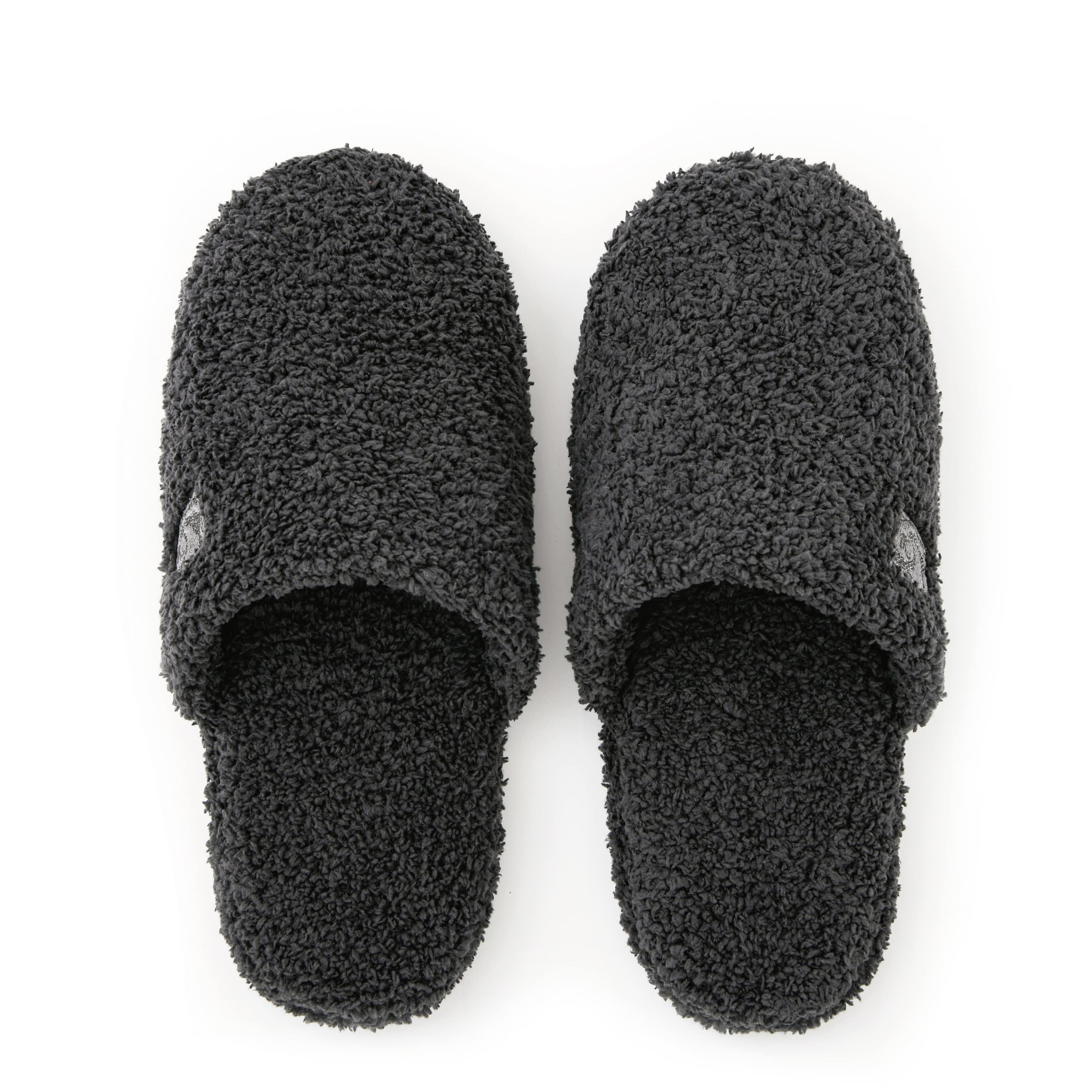 SLIPPERS