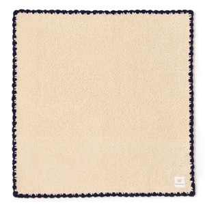 ★新品★カシウェア(kashwere) 183x135 ベージュとホワイト 楽天市場】カシウエア KASHWERE ブランケット Damask Throw 135